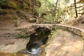 Old Man's Cave Devil's Bathtub - Hocking Hills State Park